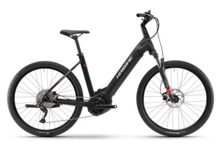 VTC Électrique Haibike Trekking 6 Cross Low Shimano Deore 10V 630 Wh 27.5'' Noir 2023