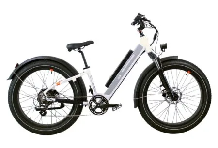 VTC électrique Rad Bike - RadRhino 6 Plus Step-Thru - Blanc