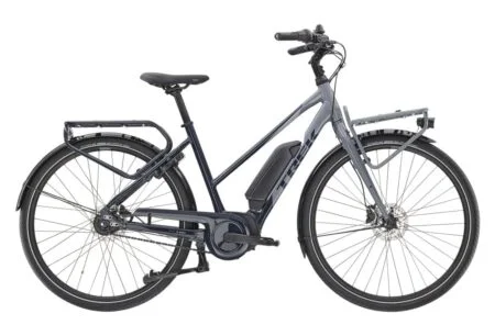 Vélo de Ville Électrique Trek District+ 2 Stagger Shimano Nexus 7V 400wh Bleu Marine / Gris 2023